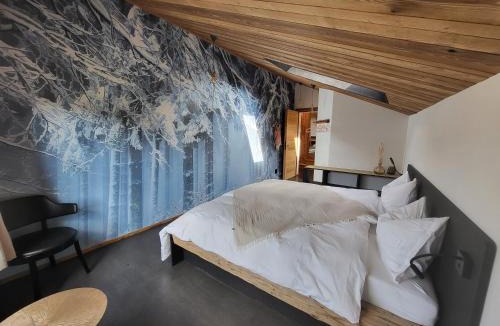 La Sagne Hotel | Hôtel-Restaurant Le Cochon Rose