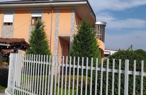 Borgomanero Apartment | Happy Host by YV