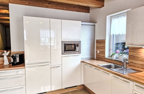 Pfunds Apartment | Haus 201 by Interhome