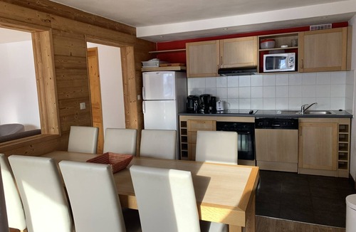 Belle Plagne Apartment | High-quality, comfortable, ski-in/ski-out apartment for 8 people.