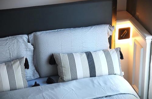 Trento Old Town Apartment | Historic Center Luxury Rent - Free WiFi - Near Railway Station - Casa Alcide De Gasperi