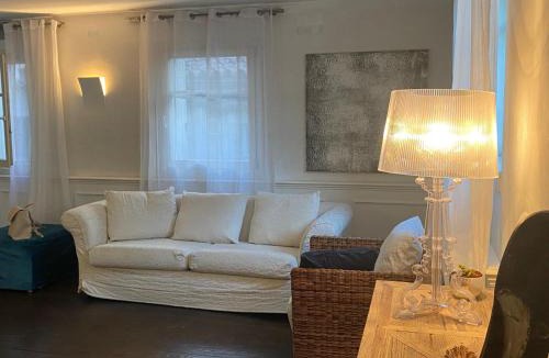 Trento Old Town Apartment | Historic Center Luxury Rent - Free WiFi - Near Railway Station - Casa Alcide De Gasperi