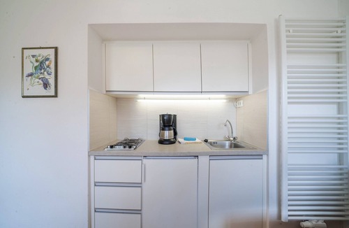 San Leonardo in Passiria Apartment | Holiday Apartment 'Camping Passeier Apfelblüte' with Mountain View, Garden & Wi-Fi