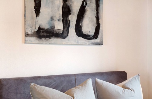 Mader Apartment | Holiday Apartment "Mäder" with Mountain View, Private Terrace & Wi-Fi