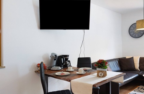 Mellau Apartment | Holiday Apartment 'Wiff's Studio' with Mountain View and Private Garden
