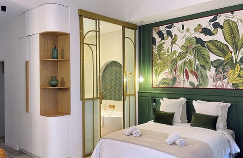 Montpellier City-Centre Apartment | Home Chic Home Les Suites de La Comédie