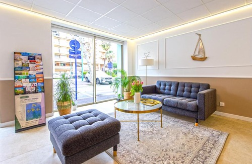 Menton Hotel | Hotel Parisien