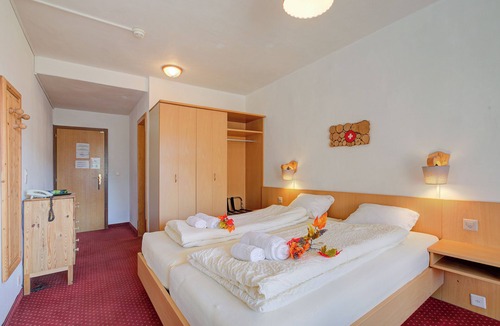 Les Mosses Hotel | Hotel Relais Alpin Twin Room Ski In-Out 1, Les Mosses, Switzerland