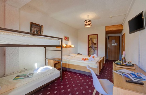 Les Mosses Hotel | Hotel Relais Alpin Family Room & Balcony3, Les Mosses, Switzerland