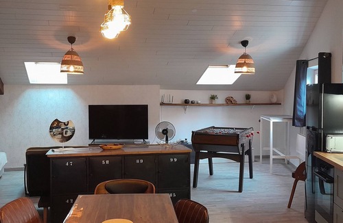 Saint-Julien-de-Coppel Apartment | In the countryside, 25min from Clermont-Fd, new apartment with private garden.