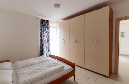 Canale di Tenno Apartment | Infinity View Garda Lake con Piscina Panoramica e Vista Lago a Tenno