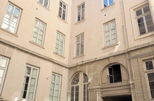 Bellecour - Hotel Dieu Apartment | L'Antonin - Clim mobile - Metro A et D