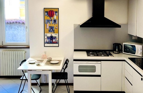 Borgo San Leonardo Apartment | La Mongolfiera, comfort in the heart of Bergamo