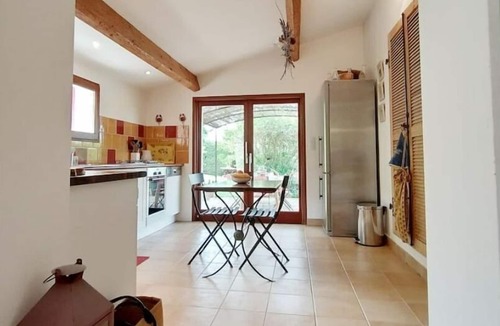 Le Beausset Villa | La Petite Provence au Beausset between land and sea