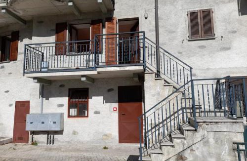 Valtellina Apartment | La Vecchia Funivia della Valmalenco Accogliente struttura nel cuore della Valmalenco