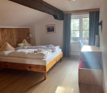 Carezza Bed & Breakfast | LAKE & RIVER Hotel