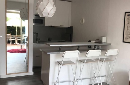 Cros-de-Cagnes House | LARGE ONE-MINUTE STUDIO ON THE BEACH