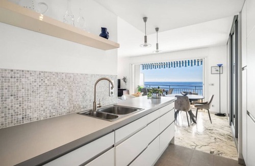 Roquebrune-Cap-Martin Apartment | Le Coq Eileen Gray – Garage - AC - WIFI