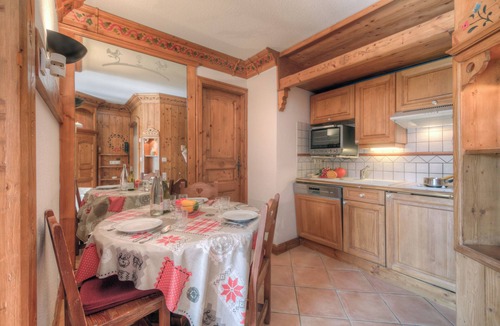 Argentiere Apartment | Le Cristal NB4 Mont-Blanc View, Pool, Private Sauna, Parking & Free WiFi, Argentière (Chamonix), France