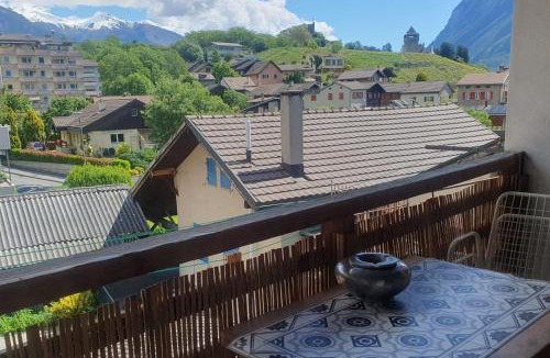 Sierre Apartment | Les appartements du Manoir - Vue Alpes, proche Château de Villa