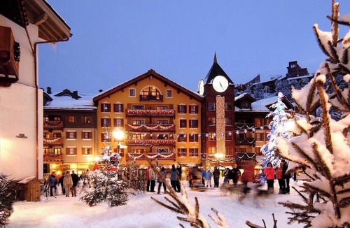 Arc-1950 Apartment | Les Arcs 1950 ski to door! Spacious 54m² 2 bedroom apartment sleeps 6