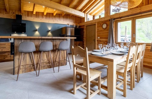 Montvalezan House | Les Deux Têtes - MONTVALEZAN