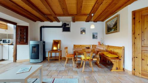 Ormont-Dessous Apartment | Les Hirondelles, cosy apartment with a magnificent view on the mountains