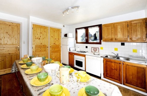 Le Bettaix Apartment | LES MENUIRES (Le Levassaix) Superb apartment for 8 people - free WIFI