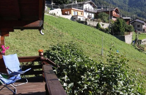 Valtournenche Apartment | 'Lo Chalet' der Balkon über dem Matterhorntal by Interhome