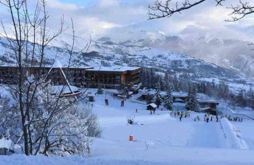 Le Corbier Apartment | Logement 5 pers. Soyouz classé 2** skis aux pieds