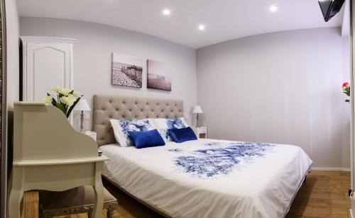 Como City Centre House | Lora Center Room, near the lake with air conditioner