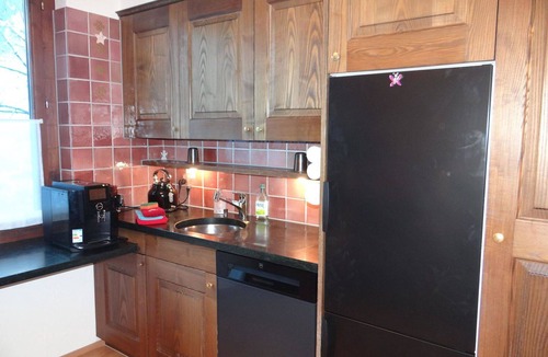 Engelberg Apartment | Lovely apartment for 4 people with pool, WIFI, TV and balcony