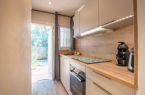 La Croix-Valmer Apartment | Lovely apartment for 4 guests with pool, WIFI, TV and terrace