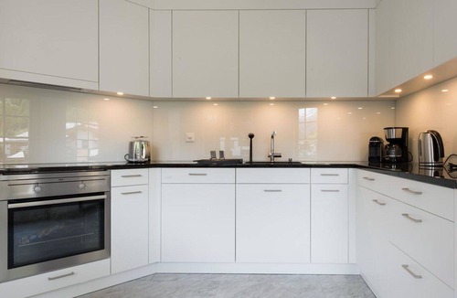 Saas-Balen Apartment | Lovely apartment for 10 people with WIFI, TV, balcony and pets allowed
