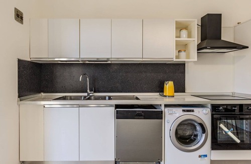 Dervio Villa | Lovely apartment in villa for 6 people with WIFI, TV, patio and pets allowed