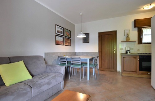 Vesta House | Lovely apartment in villa for 5 people with WIFI, TV, terrace and pets allowed