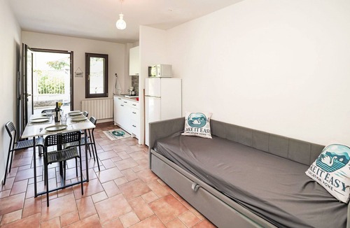 Castello Apartment | Lovely apartment for 5 people with A/C, pool, WIFI and TV