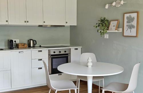 Milano 3 Apartment | LuMI Apartment - Nel cuore del parco di Milano 3, vicino Humanitas