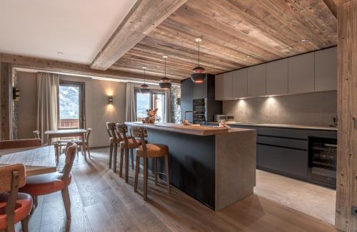 Meribel Apartment | Luxueux appart 5 chambres avec sauna à Méribel, skis aux pieds - FR-1-613-11