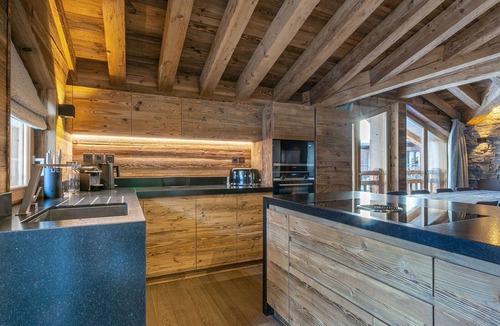 Val-d'Isere Apartment | Luxurious attic apartment close to slopes - 10 people