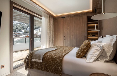 Courchevel Apartment | Luxury 3-suite apartment in the heart of Courchevel 1850