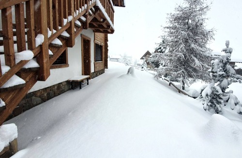 Valtellina Apartment | Luxury apartment for 8 people | Steam Room | Ski in - Ski out