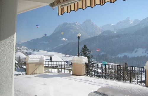 Chateau-d'Oex Apartment | Luxury apartment in Chateau d’Oex with use of pool and large exclusive terrace