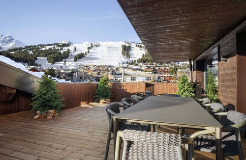 Courchevel Apartment | Luxury apartment in Courchevel 1850 center with spa access and shuttle service