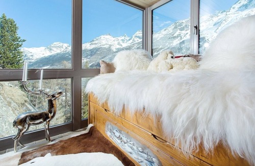 Saas-Fee Ski Chalet | Luxury Chalet Spa & Glacier Views