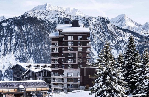 Courchevel Apartment | Luxury new apartment with 4 suites, spa and services in Courchevel 1850