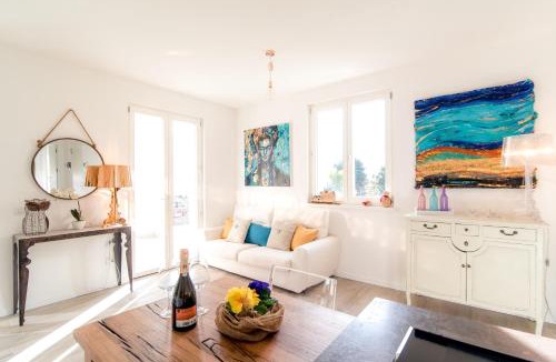 Lenno Apartment | Magic Garden with Jacuzzi-Pool and Luxury Lake Como view