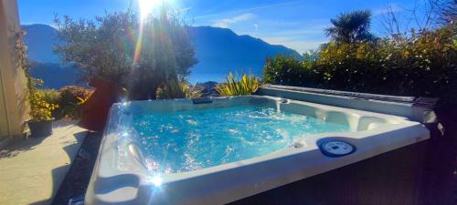 Lenno Apartment | Magic Garden with Jacuzzi-Pool and Luxury Lake Como view