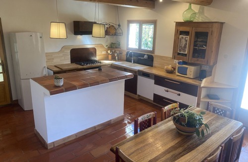 Collias Villa | Maison Indépendante Avec Piscine, 3 Chambres, au Cœur du Gardonuzespont du Gard