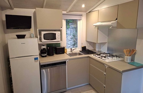 La Roquette-sur-Siagne House | Mobil home 3 rooms 4/6 pers - linen & cleaning included - Camping 4* Pégomas (Cannes)